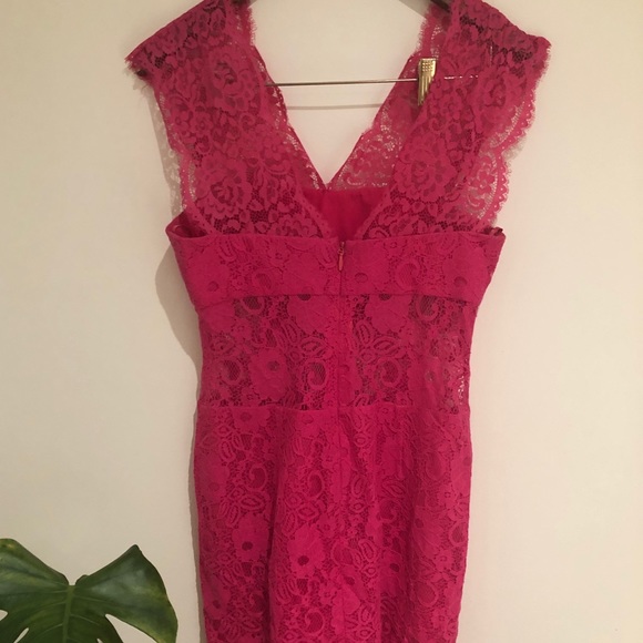 Pink Cut out BCBG dress - Picture 5 of 7
